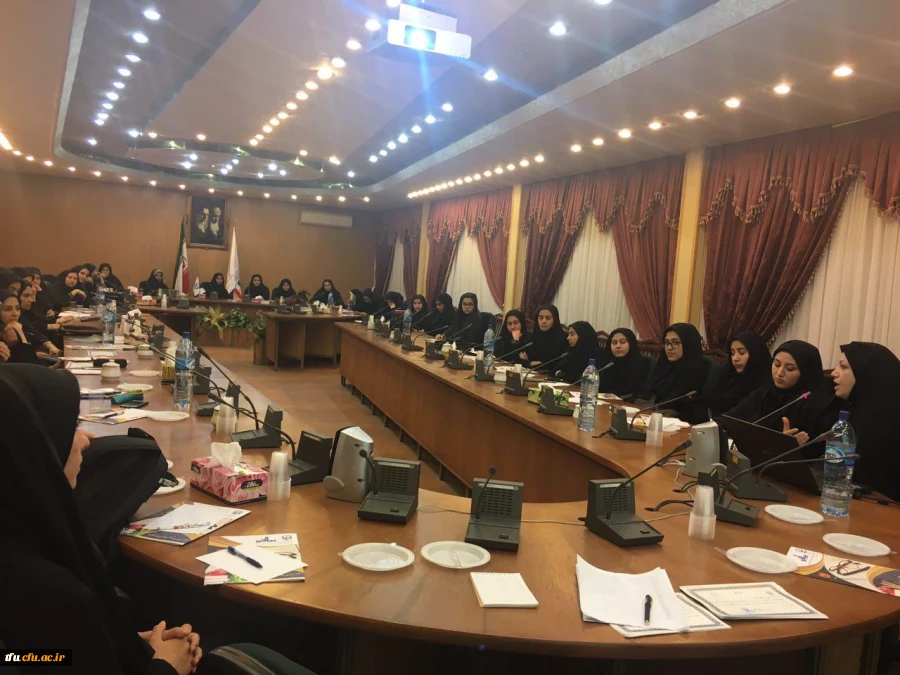 کارگاه آموزشی بهداشت و روان در پردیس فاطمه الزهرا(س) تبریز برگزار شد.