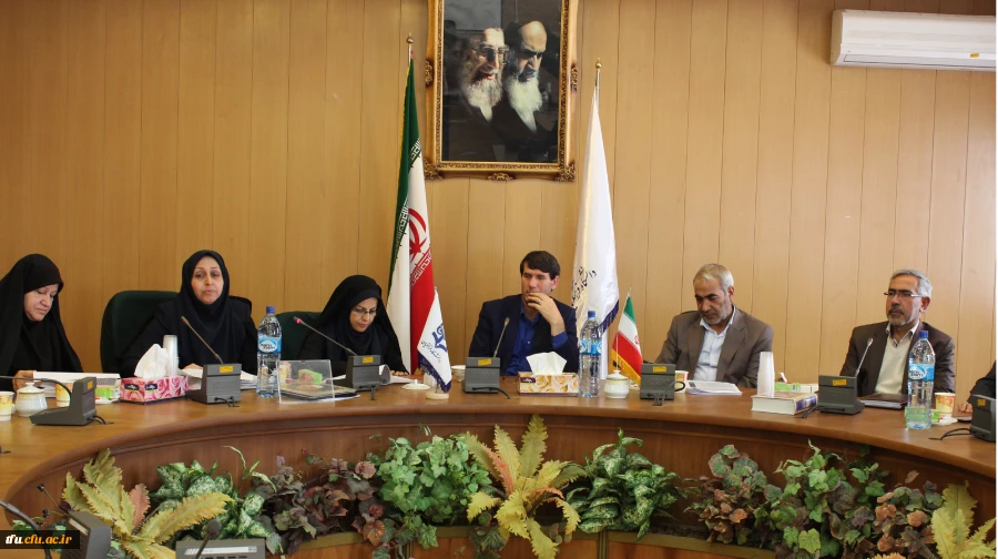 جلسه مدیران گروه و اساتید راهنما در پردیس فاطمه الزهرا(س) برگزار شد. 2