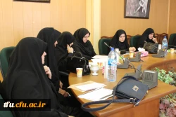 جلسه مدیران گروه و اساتید راهنما در پردیس فاطمه الزهرا(س) برگزار شد.