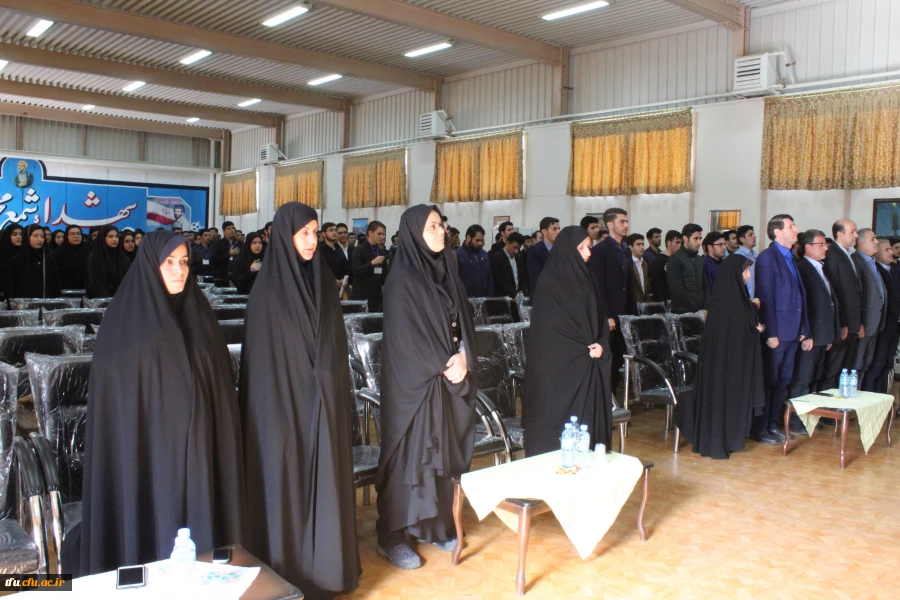 به همت کانون مهدویت همایش منتظران در محراب در پردیس فاطمه الزهرا(س) برگزار شد.