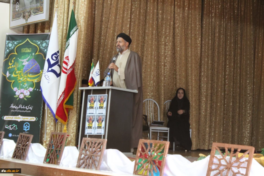 به همت کانون مهدویت همایش منتظران در محراب در پردیس فاطمه الزهرا(س) برگزار شد.