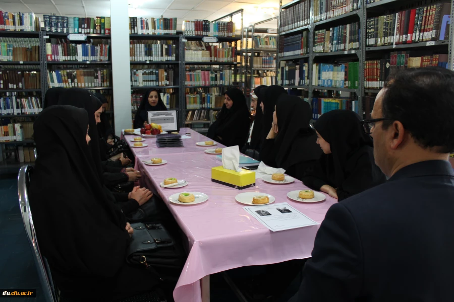 مراسم تجلیل از دانشجویان برتر در پردیس فاطمه الزهرا(س) صورت پذیرفت.