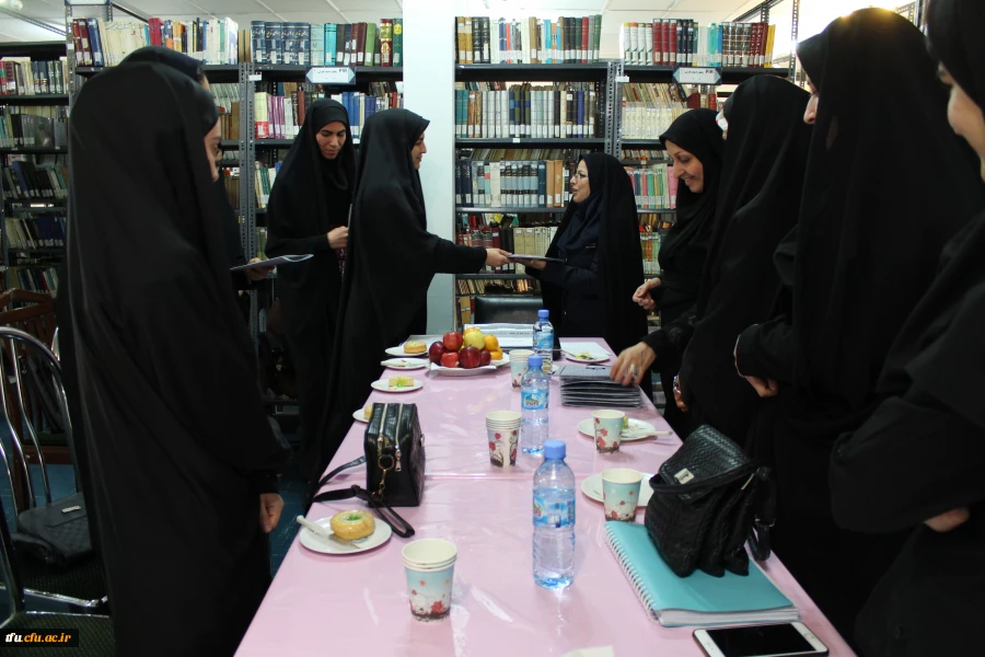 مراسم تجلیل از دانشجویان برتر در پردیس فاطمه الزهرا(س) صورت پذیرفت.