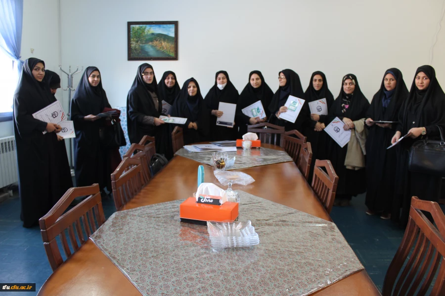 مراسم تجلیل از دانشجویان برتر در پردیس فاطمه الزهرا(س) صورت پذیرفت.