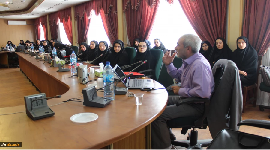 به مناسبت هفته کیفیت آموزش در پردیس فاطمه الزهرا(س) صورت گرفت. 2