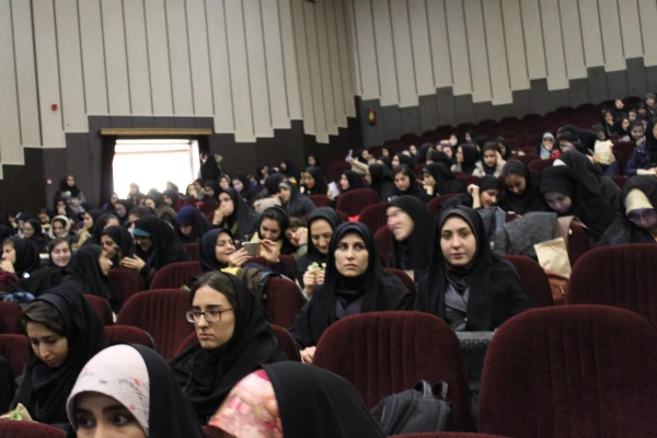 با همکاری دانشگاه تبریز و کانون های مهدویت استان  جشن بزرگ آغازفصل انتظار برگزار شد.