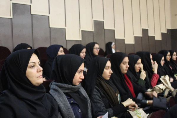 با همکاری دانشگاه تبریز و کانون های مهدویت استان  جشن بزرگ آغازفصل انتظار برگزار شد.