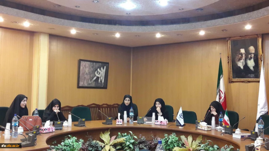 کارگاه  ارتباطات در فضای مجازی در پردیس فاطمه الزهرا(س) برگزار شد.