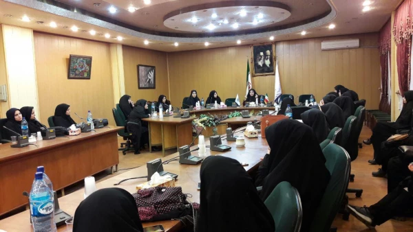 کارگاه  ارتباطات در فضای مجازی در پردیس فاطمه الزهرا(س) برگزار شد.