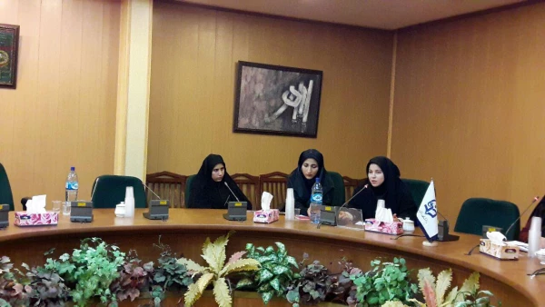 کارگاه  ارتباطات در فضای مجازی در پردیس فاطمه الزهرا(س) برگزار شد.