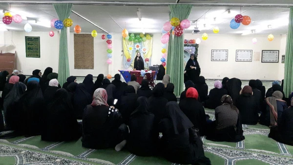 در پردیس فاطمه الزهرا(س) تبریز جشن میلاد پیامبر اعظم (ص) برگزار شد.