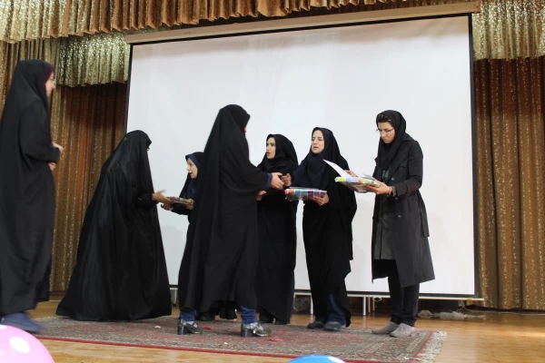 مراسم بزرگداشت روز دانشجو در پردیس فاطمه الزهرا(س) برگزار شد.