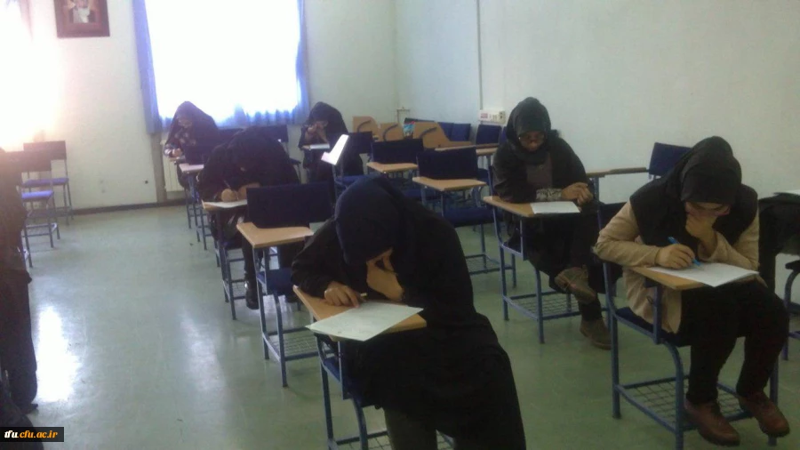 مسابقه کتابخوانی به مناسبت هفته کتاب در پردیس فاطمه الزهرا(س) برگزار شد. 2