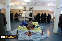به مناسبت هفته پژوهش نمایشگاه آثار هنری و صنایع دستی دانشجومعلمان در پردیس فاطمه الزهرا(س) تبریز افتتاح شد.