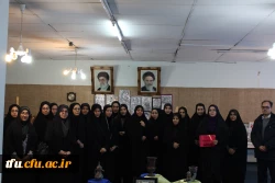 به مناسبت هفته پژوهش نمایشگاه آثار هنری و صنایع دستی دانشجومعلمان در پردیس فاطمه الزهرا(س) تبریز افتتاح شد.