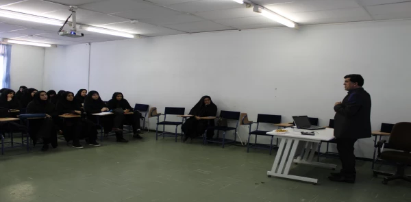 کارگاه کاربرد گونه های زبانی قرآن کریم در تدریس مدرسه ای در پردیس فاطمه الزهرا(س) برگزار شد. 2