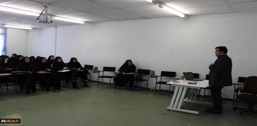 کارگاه کاربرد گونه های زبانی قرآن کریم در تدریس مدرسه ای در پردیس فاطمه الزهرا(س) برگزار شد. 2