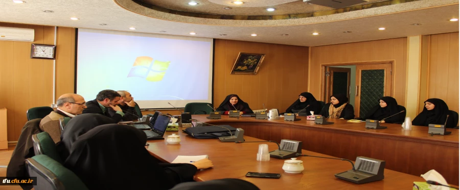 به همت گروه تربیت حرفه ای و انجمن پژوهش برگزار شد. 2