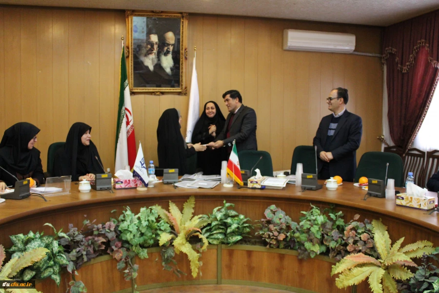 مراسم تجلیل از دانشجویان برتر حوزه های پژوهشی و فرهنگی در پردیس فاطمه الزهرا(س)