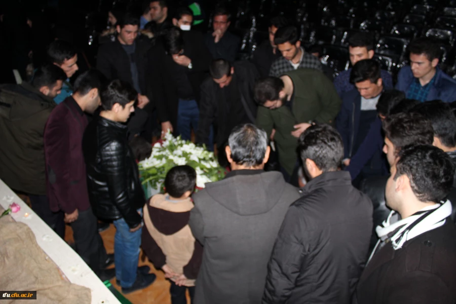 پردیس فاطمه الزهرا(س) میزبان لاله ها