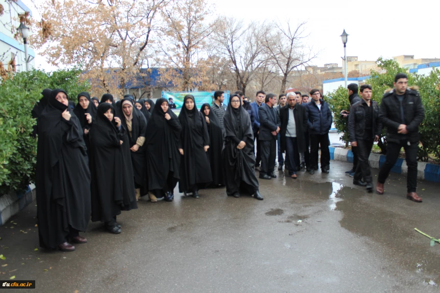 پردیس فاطمه الزهرا(س) میزبان لاله ها