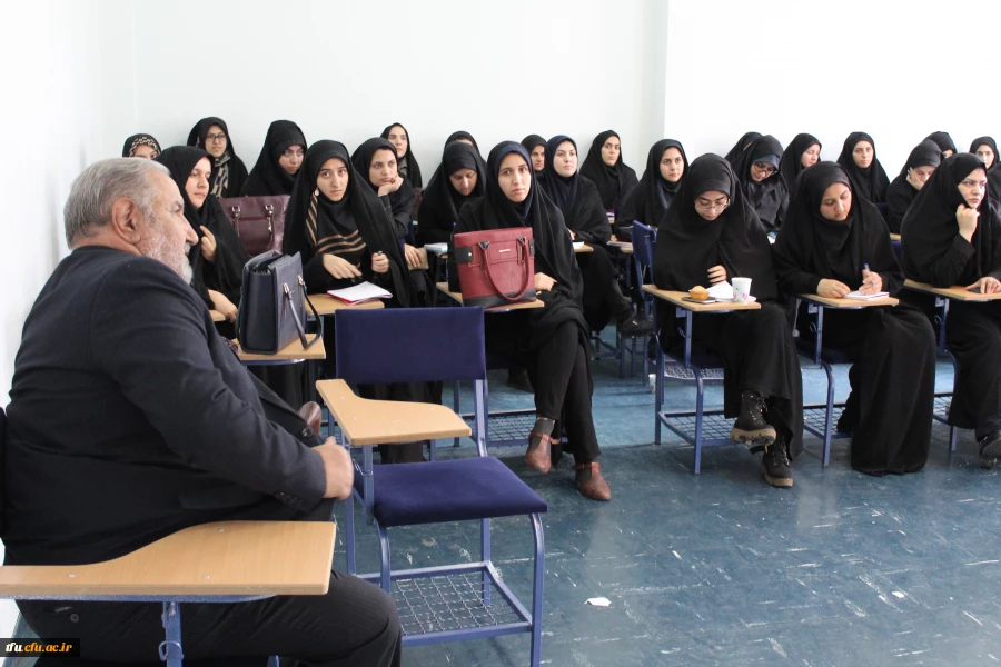 برگزاری دوره آموزشی نماز برای دانشجومعلمان ورودی 93 در پردیس فاطمه الزهرا(س)