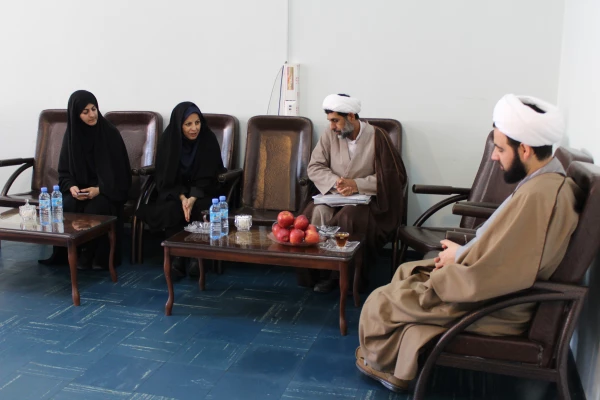 برگزاری دوره آموزشی نماز برای دانشجومعلمان ورودی 93 در پردیس فاطمه الزهرا(س)