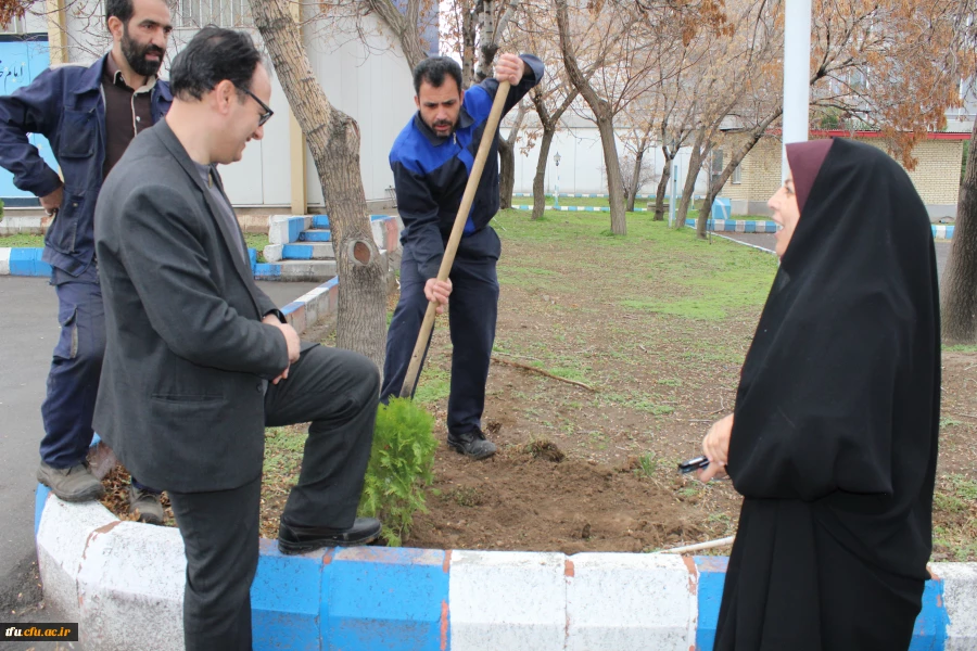 مراسم روز درختکاری در پردیس فاطمه الزهرا(س) تبریز