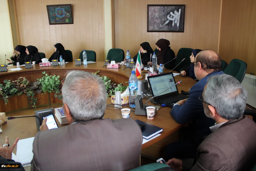 در پردیس فاطمه الزهرا(س) برگزار شد.