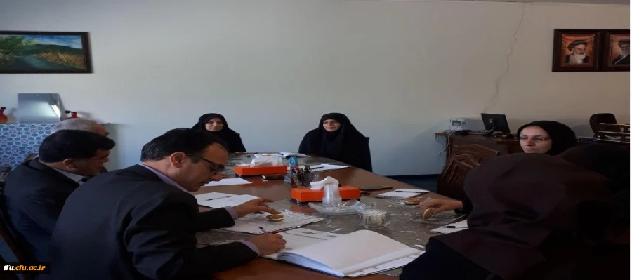 اولین جلسه کمیته پژوهشی پردیس فاطمه الزهرا تبریز در سال ۹۷ 2