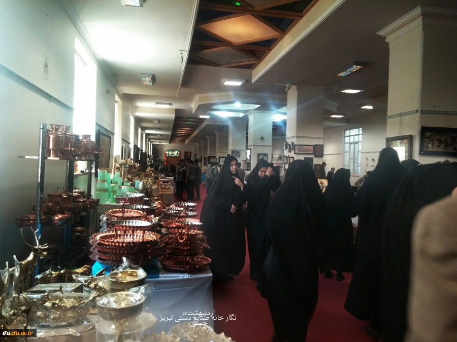 به منظور حمایت از کالای ایرانی در پردیس فاطمه الزهرا(س) صورت گرفت.