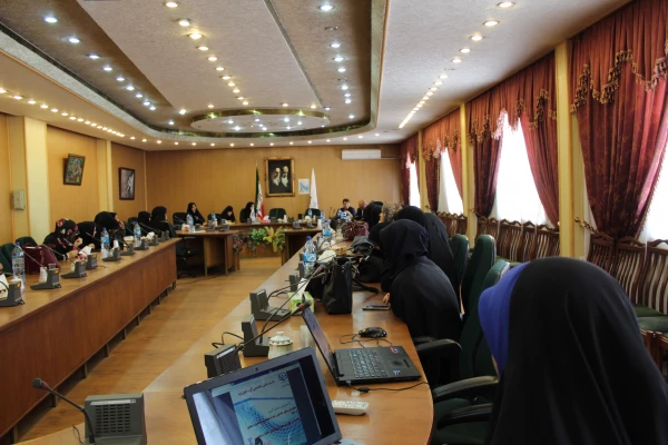 بمناسبت هفته آموزش در پردیس فاطمه الزهرا(س) برگزار شد.