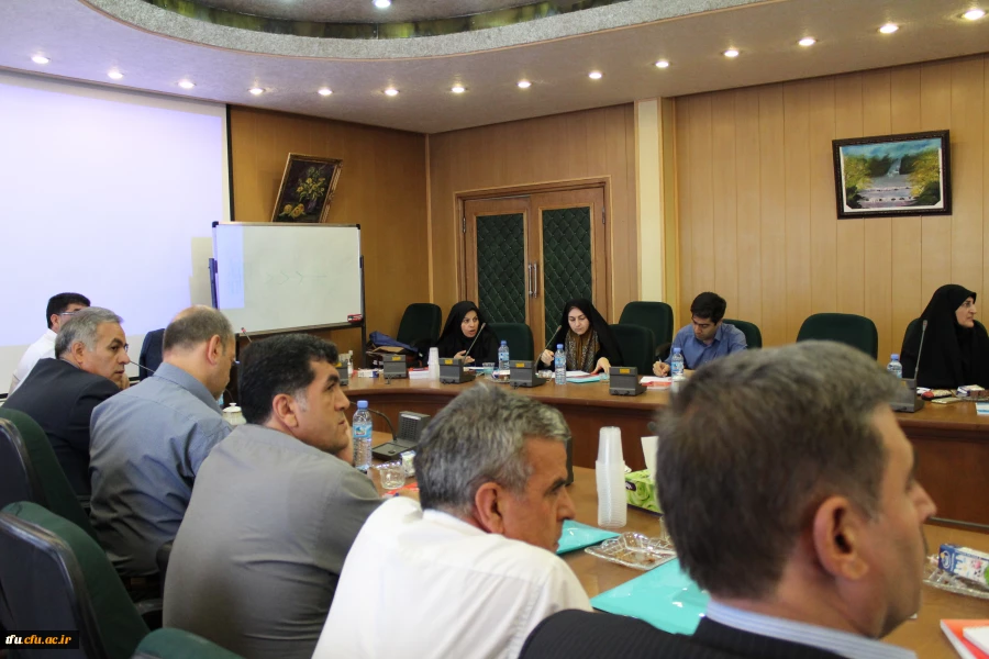 اولین جلسه کارگاه درس پژوهی در پردیس فاطمه الزهرا(س) صورت گرفت.