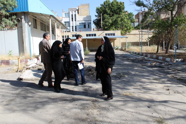 نشست صمیمی با سخنگوی مجلس