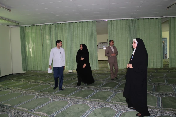 نشست صمیمی با سخنگوی مجلس