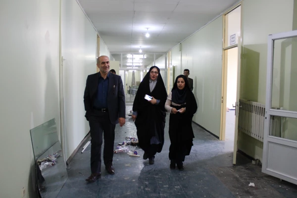ریس شورای شهر تبریز به همراه مدیر کل آموزش و پرورش استان از پردیس فاطمه الزهرا(س) تبریز بازدید کردند.