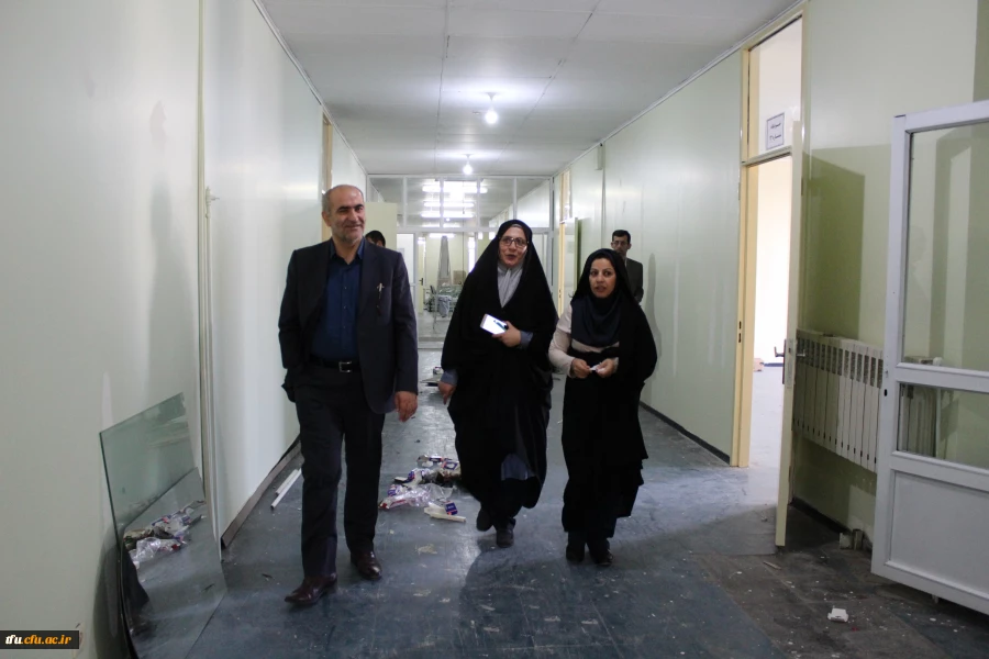 ریس شورای شهر تبریز به همراه مدیر کل آموزش و پرورش استان از پردیس فاطمه الزهرا(س) تبریز بازدید کردند.