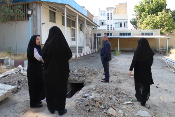 ریس شورای شهر تبریز به همراه مدیر کل آموزش و پرورش استان از پردیس فاطمه الزهرا(س) تبریز بازدید کردند.