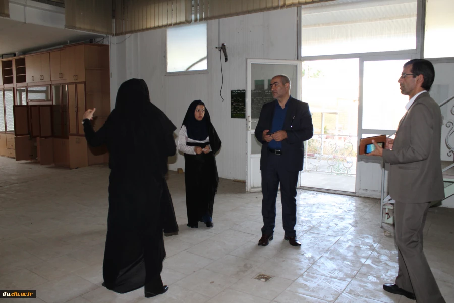 ریس شورای شهر تبریز به همراه مدیر کل آموزش و پرورش استان از پردیس فاطمه الزهرا(س) تبریز بازدید کردند.