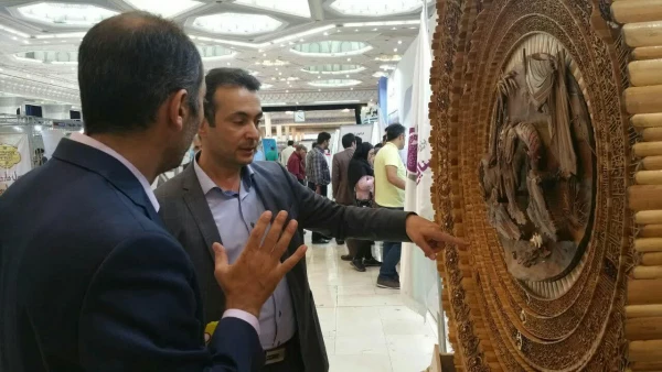 نمایش اثار ارزشمند همکار محترم کارشناس فرهنگی سرکار خانم لیلا میرزاپور در نمایشگاه بین المللی تهران