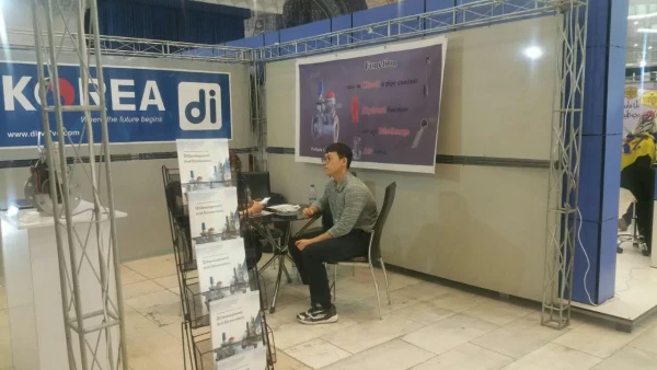 نمایش اثار ارزشمند همکار محترم کارشناس فرهنگی سرکار خانم لیلا میرزاپور در نمایشگاه بین المللی تهران