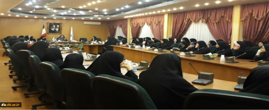 کارگاه مهارت های ارتباطی در پردیس فاطمه الزهرا(س) برگزار شد. 2