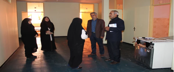 دکتر خدیوی مدیریت امور پردیس های استانی از خوابگاه شهید بهشتی پردیس فاطمه الزهرا(س) که در شرف تکمیل و افتتاح است بازدید کردند 2