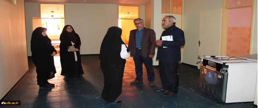 دکتر خدیوی مدیریت امور پردیس های استانی از خوابگاه شهید بهشتی پردیس فاطمه الزهرا(س) که در شرف تکمیل و افتتاح است بازدید کردند 2