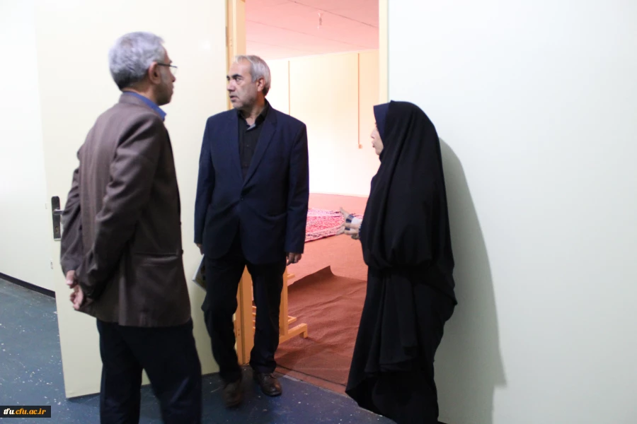 دکتر خدیوی مدیریت امور پردیس های استانی از خوابگاه شهید بهشتی پردیس فاطمه الزهرا(س) که در شرف تکمیل و افتتاح است بازدید کردند