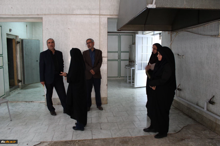 دکتر خدیوی مدیریت امور پردیس های استانی از خوابگاه شهید بهشتی پردیس فاطمه الزهرا(س) که در شرف تکمیل و افتتاح است بازدید کردند