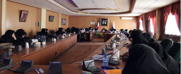 امور دانشجویی پردیس با همکاری دانشکده پزشکی علوم اجتماعی برگزار کرد. 2