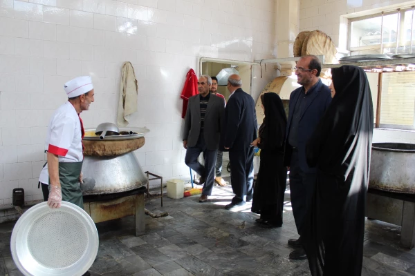 مدیر امور مالی دانشگاه فرهنگیان از سراهای دانشجویی پردیس فاطمه الزهرا(س) بازدید کرد