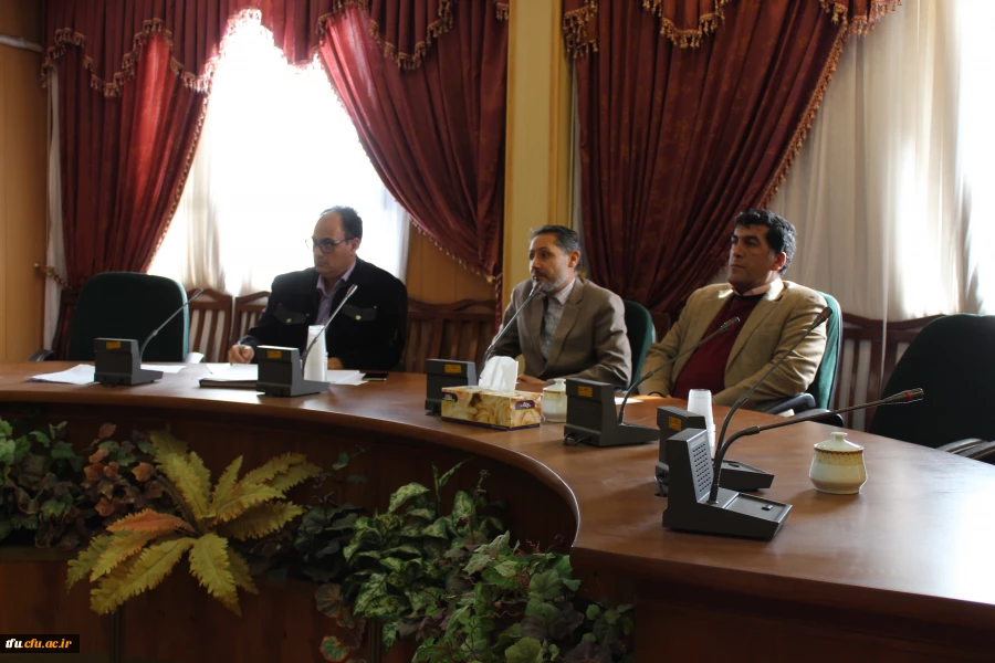 جلسه شورای پژوهشی پردیس فاطمه الزهرا(س) با حضور کلیه اعضاء برگزار شد