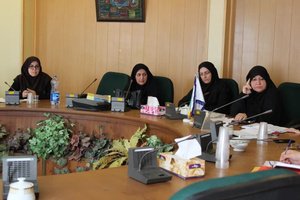 جلسه شورای پژوهشی پردیس فاطمه الزهرا(س) با حضور کلیه اعضاء برگزار شد